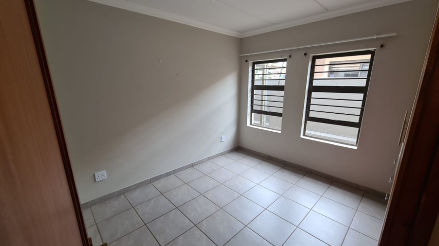 2 Bedroom Property for Sale in Potchefstroom North West